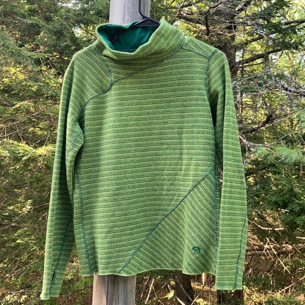 Like New Mountain Hardware Wool Sweater - M